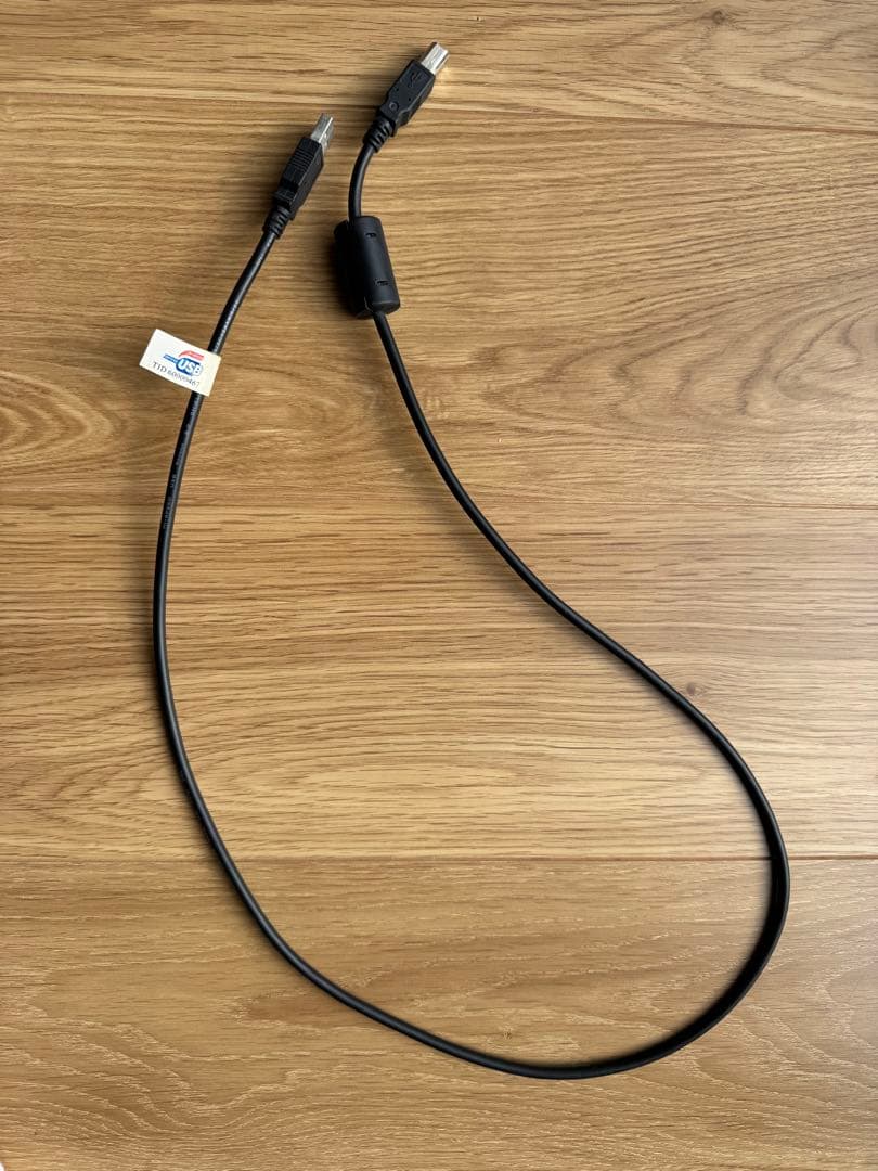 AKAI MPD32 MIDIコントローラー