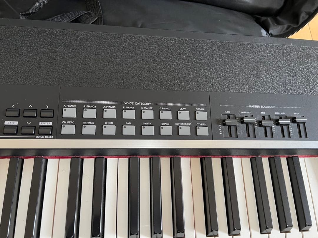 Yamaha 88鍵盤電子ステージピアノ　CP4