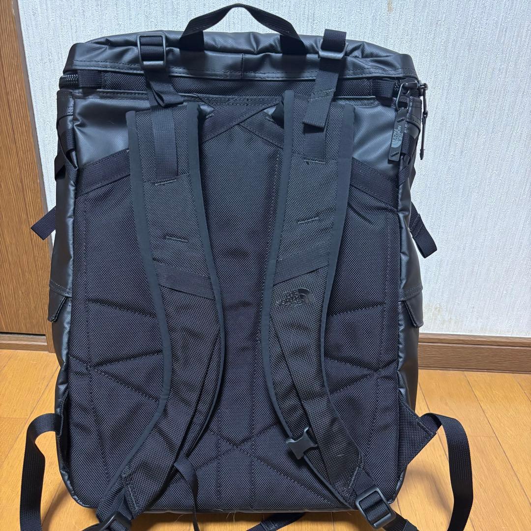 美品★ ノースフェイス　ヒューズボックス　30L ブラック