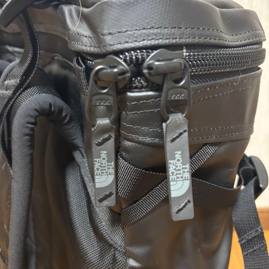 美品★ ノースフェイス　ヒューズボックス　30L ブラック