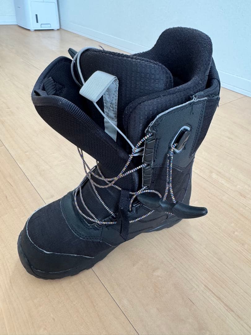 BURTON MINT-ASIANFIT 24 バートンブーツ　スノーボード