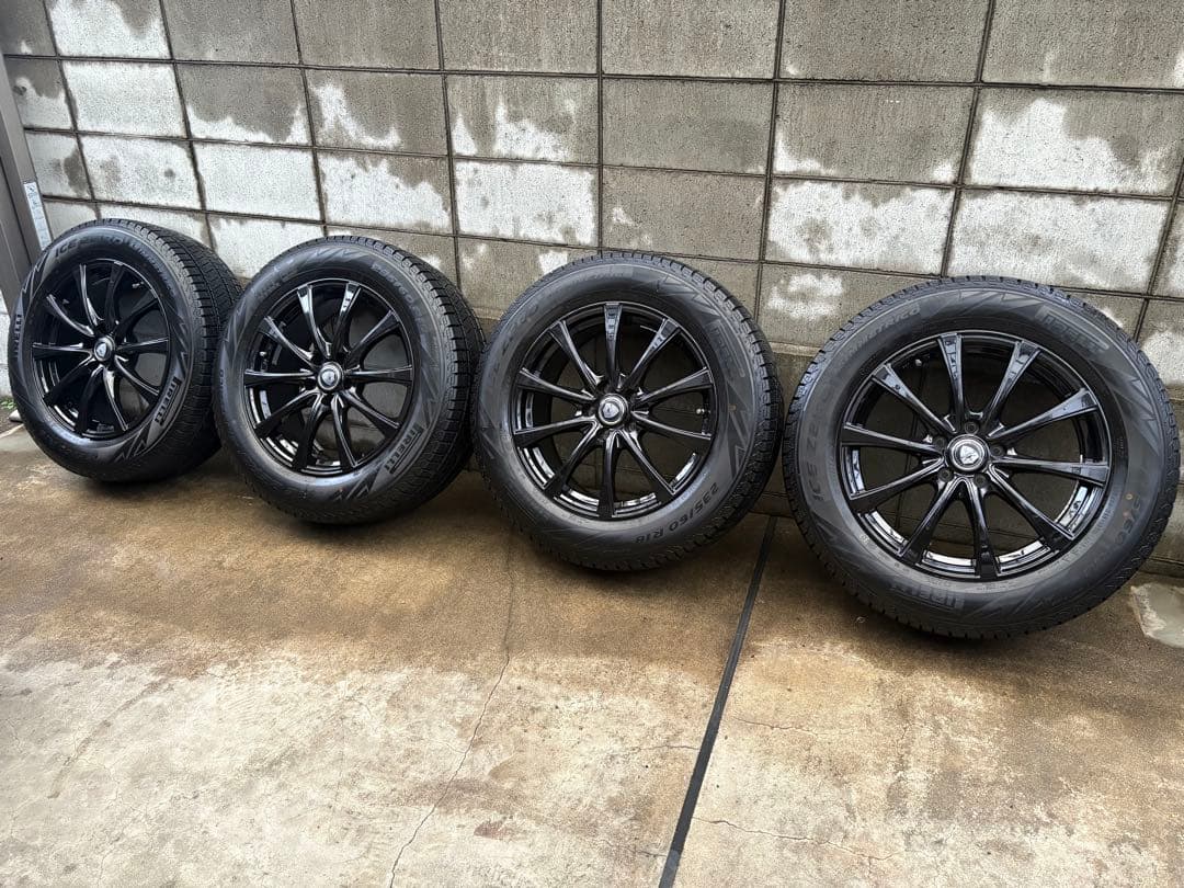 アウトランダーPHEV スタッドレスホイールセット 235/60 R18