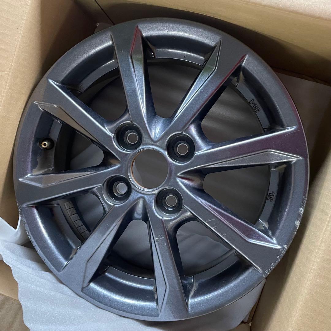 ダイハツ純正ホイール 155/65R14 グレー 8本スポークホイール