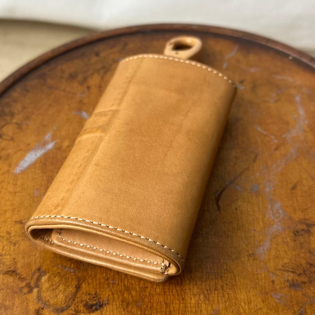 MIHARA YASUHIRO 炙り出しレザーキーケース