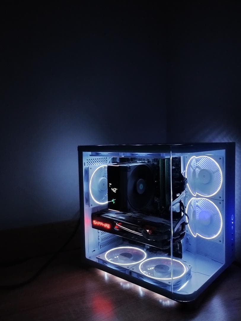 ゲーミングPC/Core i7 9700K/RX5700/メモリ無し