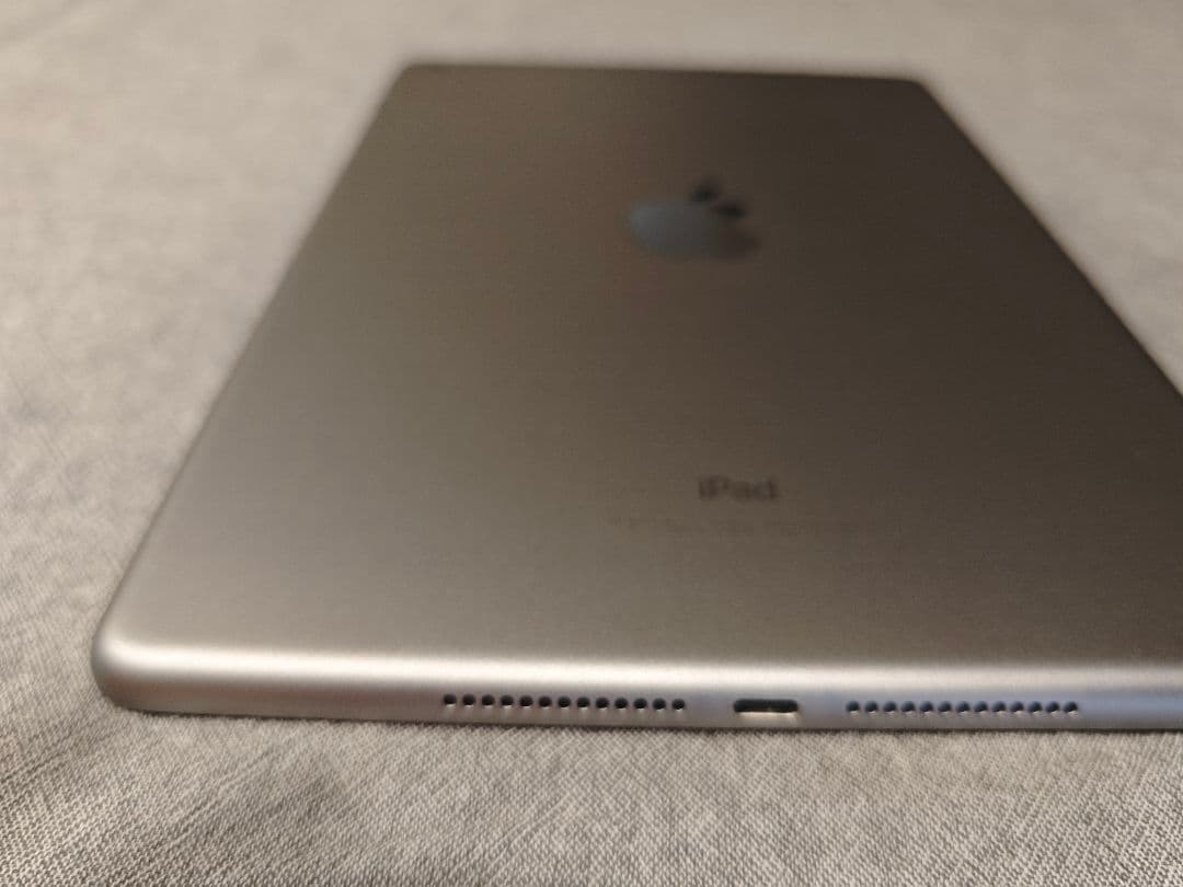 【美品】iPad本体 第6世代 128GB Wi-Fiモデル スペースグレー