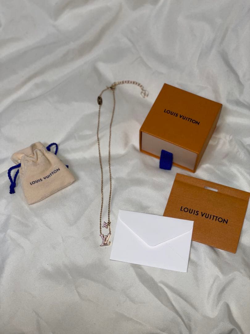 最終値下げ！【美品】Louis Vuitton ロゴネックレス