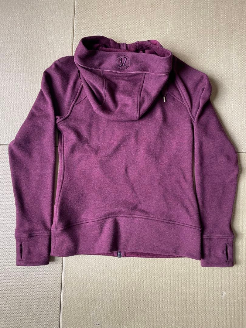Lululemon バーガンディ フルジップ パーカー