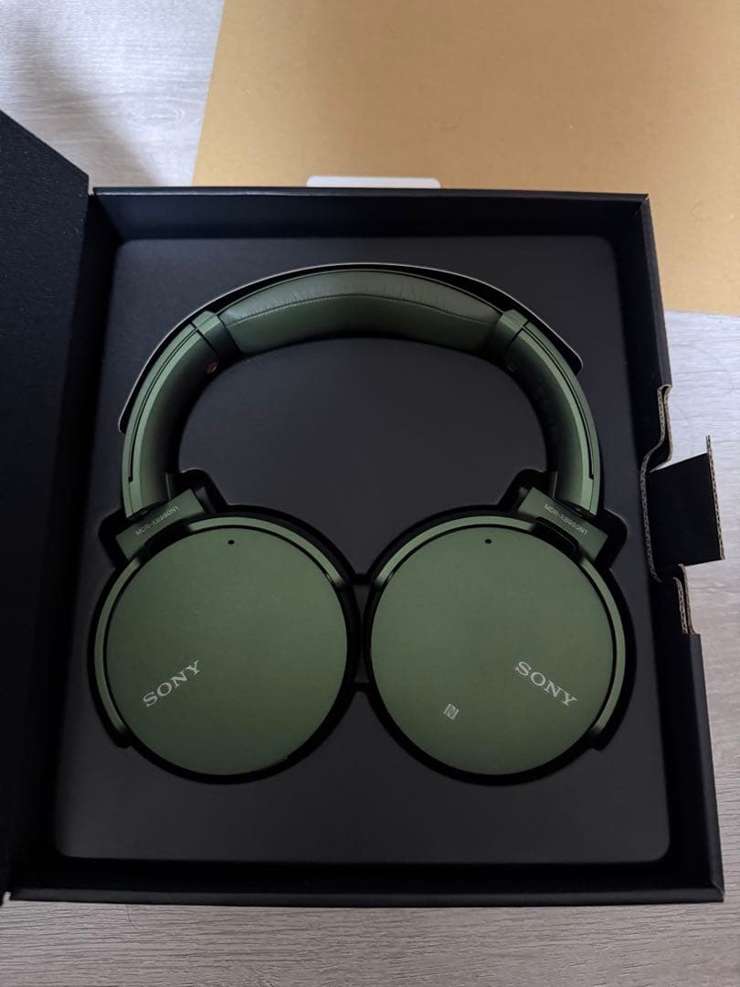 SONY ワイヤレスヘッドホン　MDR-XB950N1