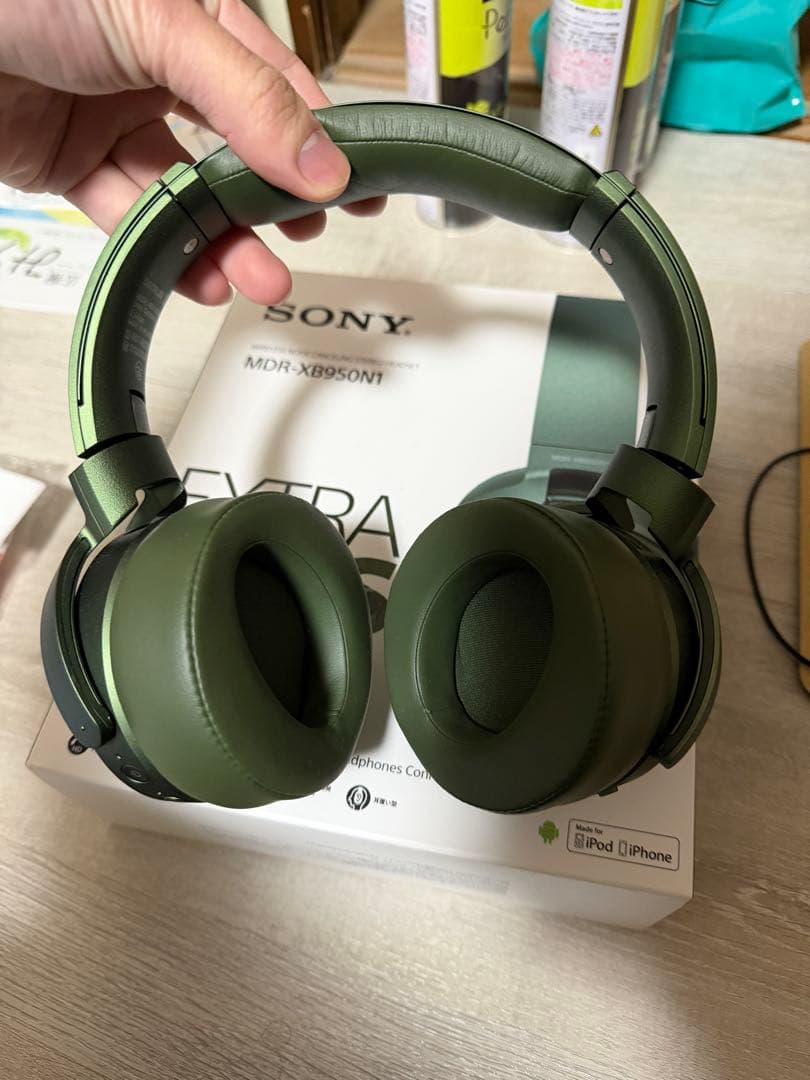 SONY ワイヤレスヘッドホン　MDR-XB950N1