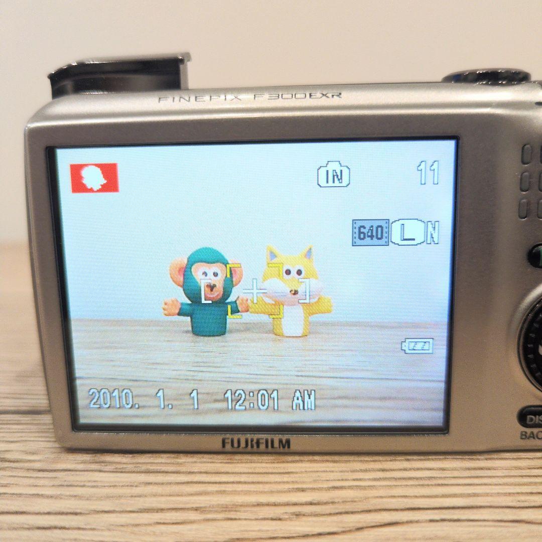 富士フイルム FUJIFILM FinePix F300EXR デジタルカメラ