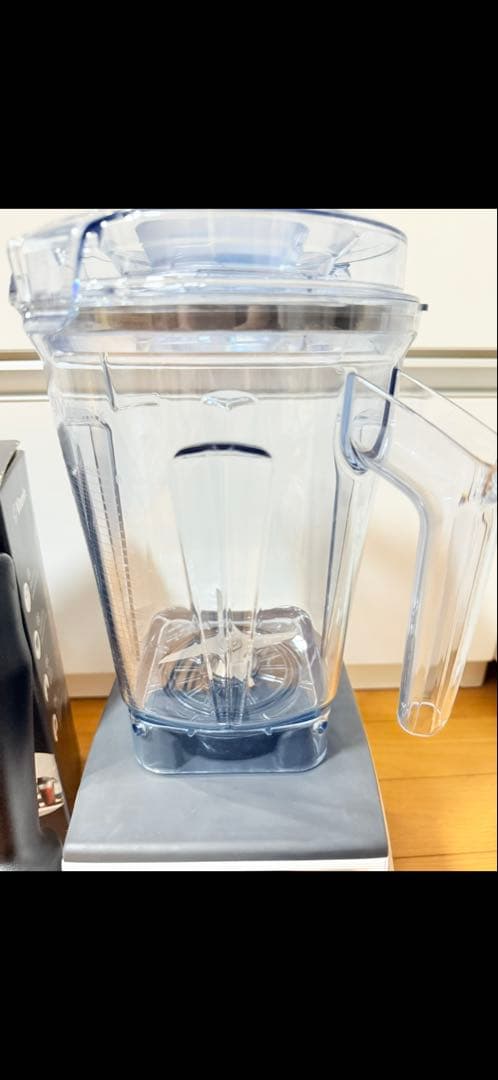 バイタミックス　vitamix A3200i 輸入版　人気のホワイト　美品。