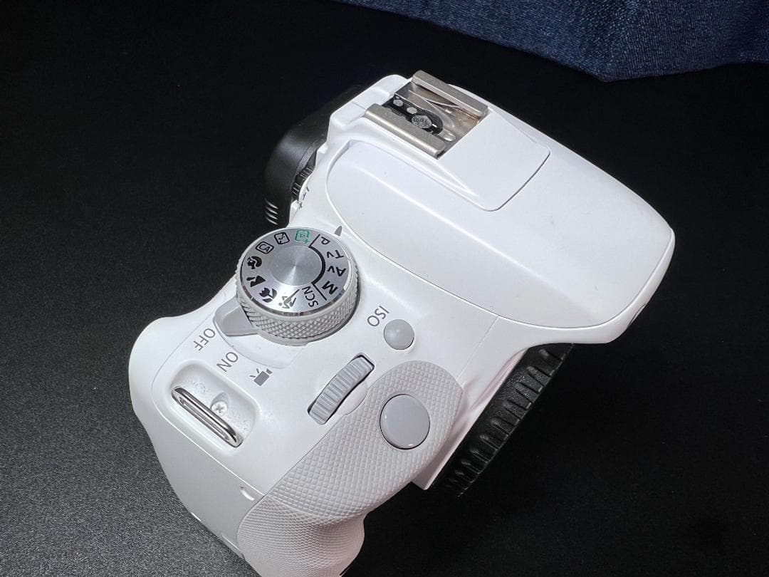 【美品】Canon EOS Kiss X7 ホワイト（レンズ2個、外箱など）