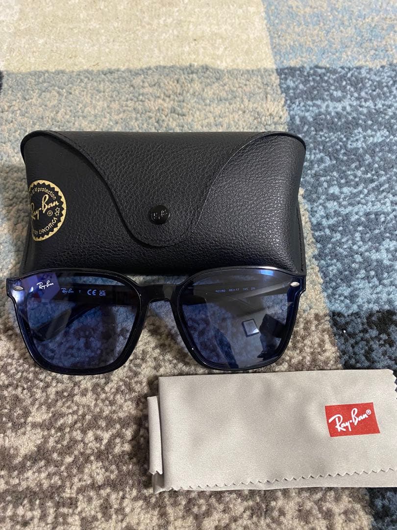 Ray-Ban RB 4392D サングラス ブルーレンズ