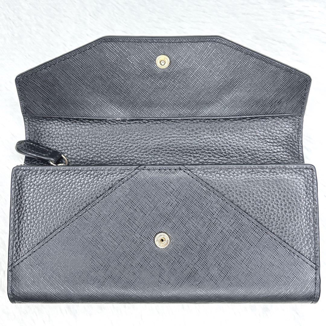 Vivienne Westwood オーブ金具 エンボスレザー 三つ折り財布