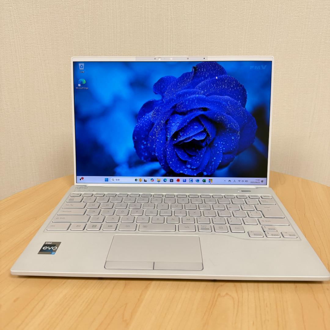 Office付 富士通 FMV LIFEBOOK UH90/H1 メモリ16G