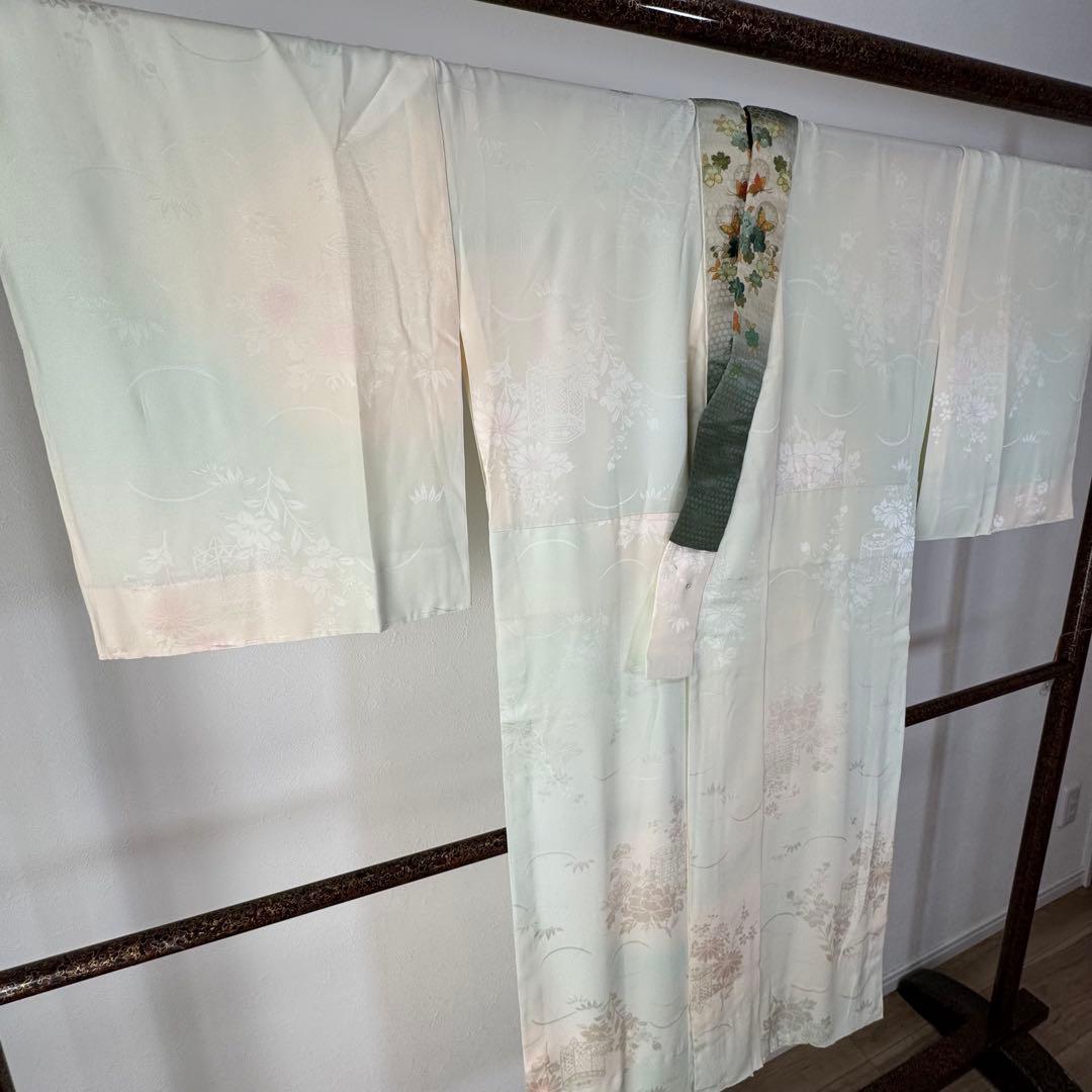 超美品　正絹　長襦袢　袖無双　着物　125　刺繍半衿　半衿付　半襟付　緑　黄緑