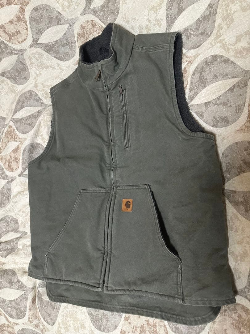 Carhartt カーハート ベスト　ボア　モスグリーン　カーキ　人気カラー!