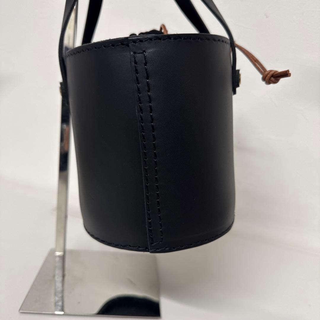 Herz ヘルツ レザー バケツ　巾着　トートバッグ　ハンドバッグ ブラック