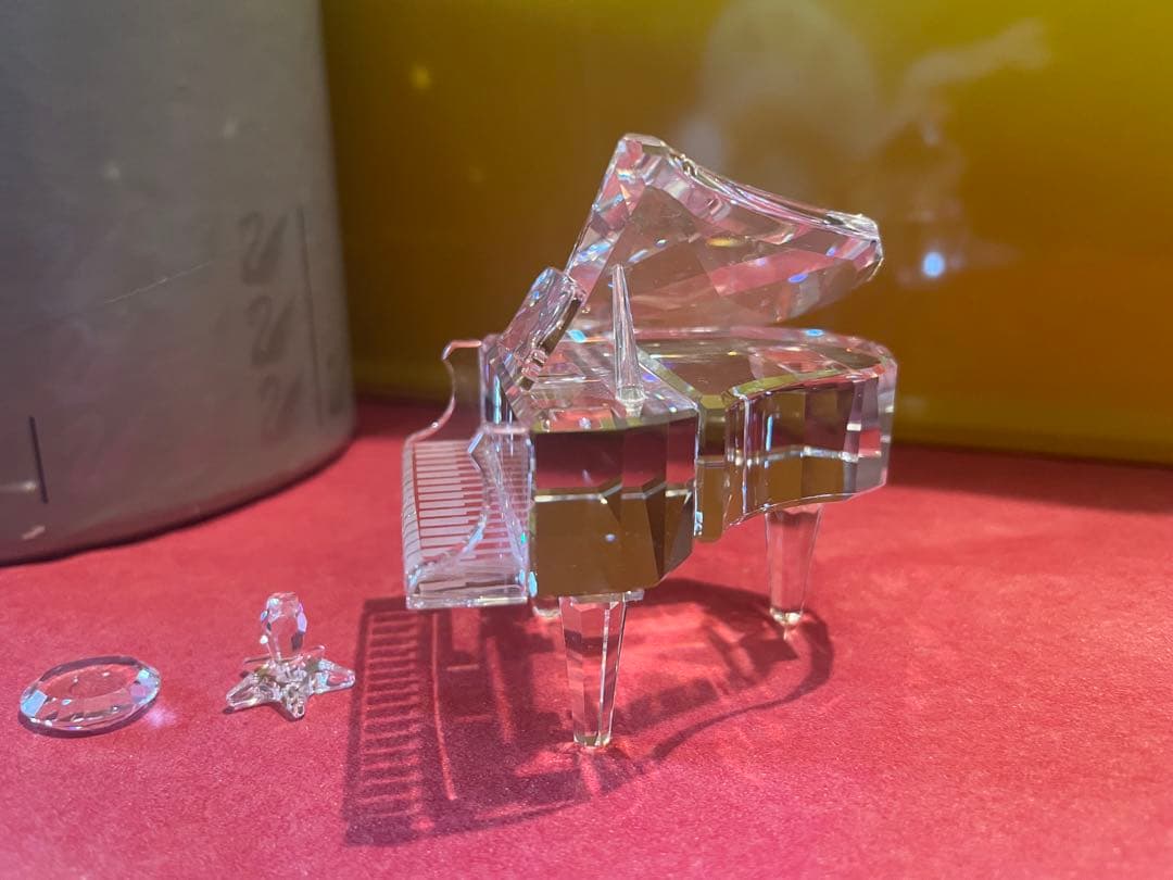 スワロフスキー　グランドピアノ