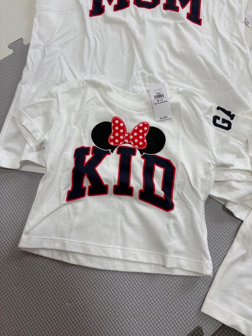 親子ペア ミッキー Tシャツセット　GAP 家族コーデ