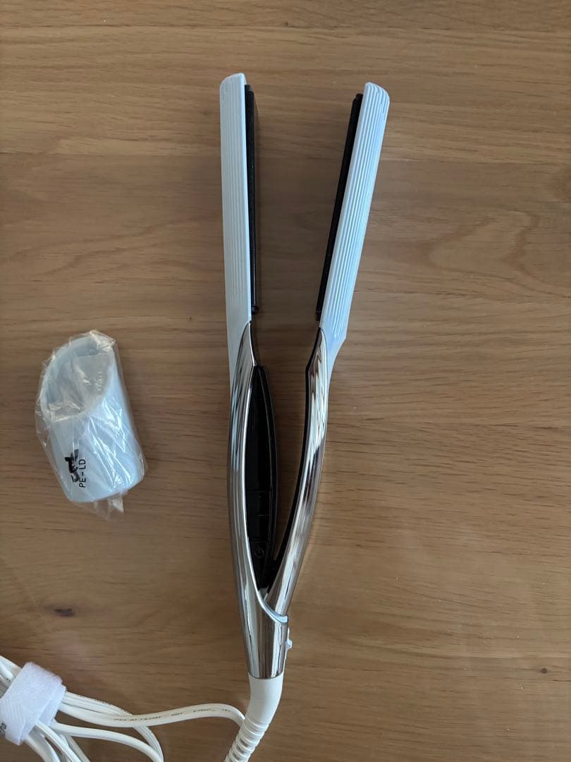 リファ　ストレートヘアアイロン