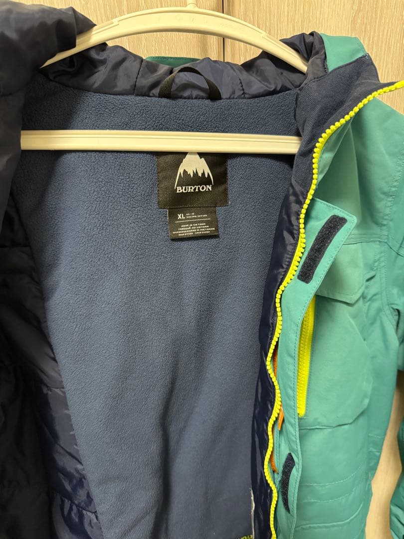 お値下げしました！Burton スノーボードウェア ジュニア　XL