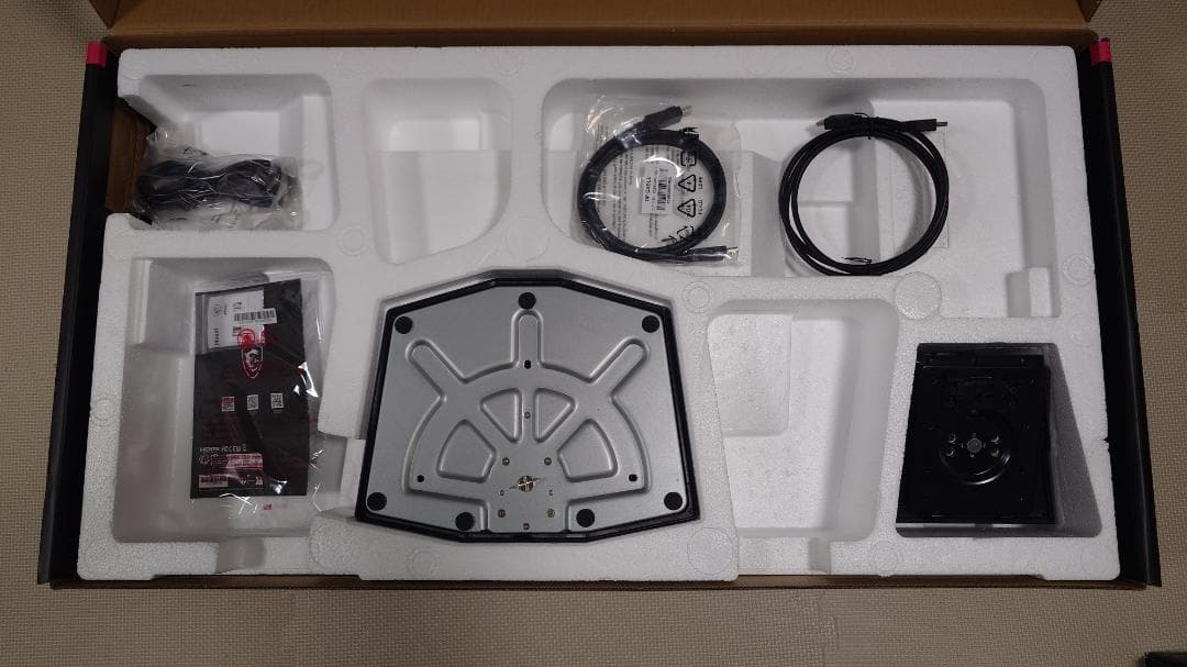 MSI MPG 321URX QD-OLED 4K ゲーミングモニター