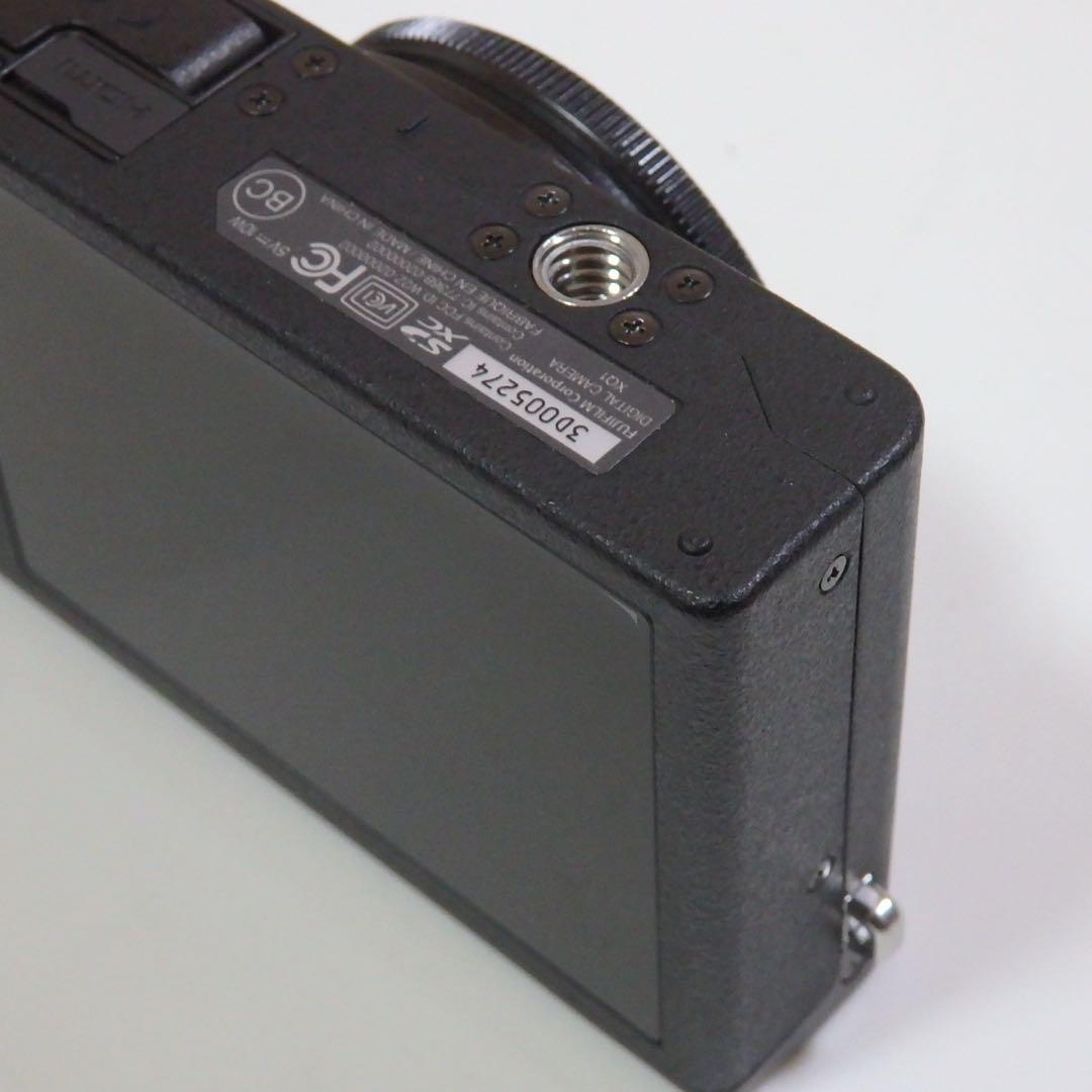 美品　フジフイルム XQ1 ブラック　FUJIFILM