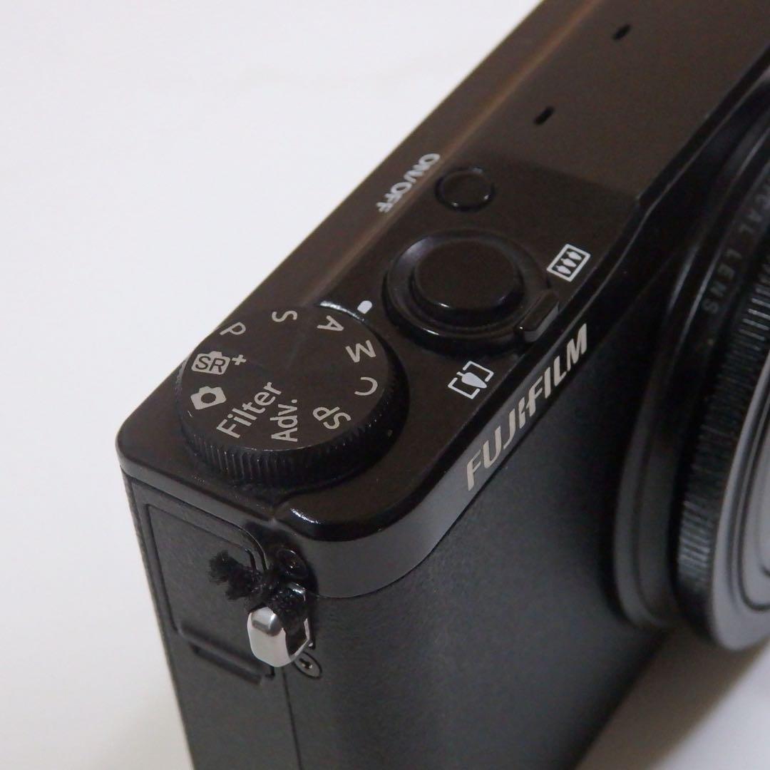 美品　フジフイルム XQ1 ブラック　FUJIFILM