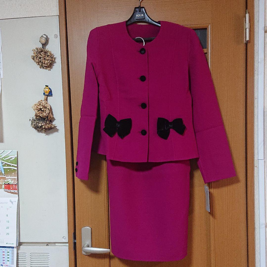 イノセント  未使用デザインスーツサイズ11号