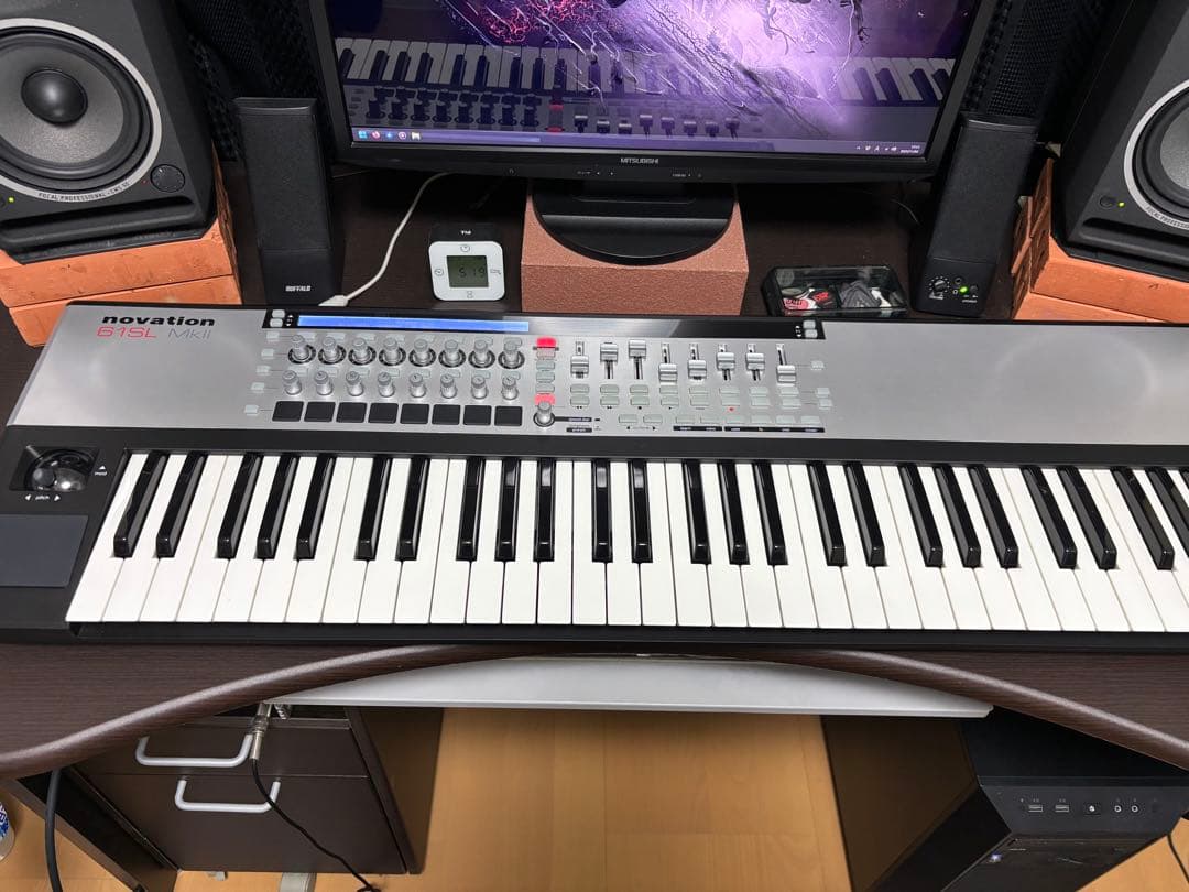 Novation SL MkII 61鍵 MIDIコントローラー