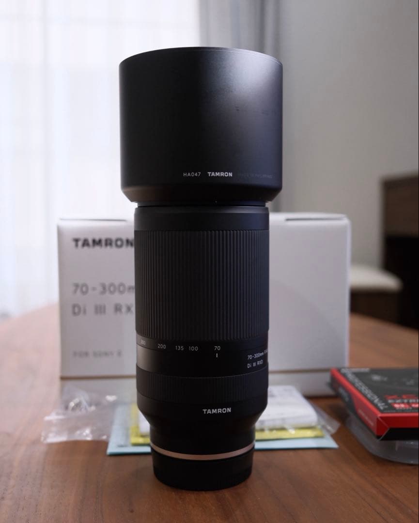 タムロン　70 - 300 mm F4.5-6.3 Di Ⅲ RXD