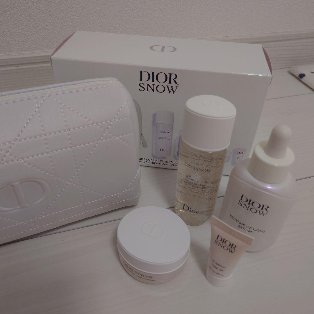 Dior  エッセンススキンケアセット