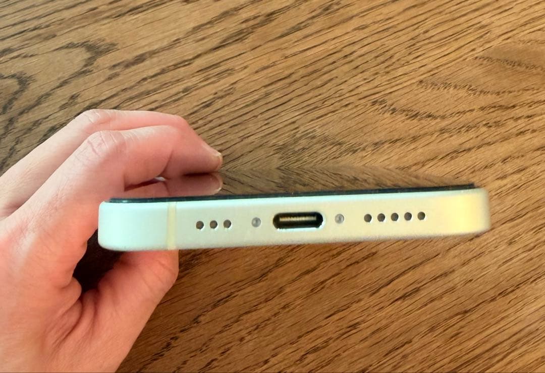 【美品】iPhone15イエロー128GB SIMフリー バッテリー88%