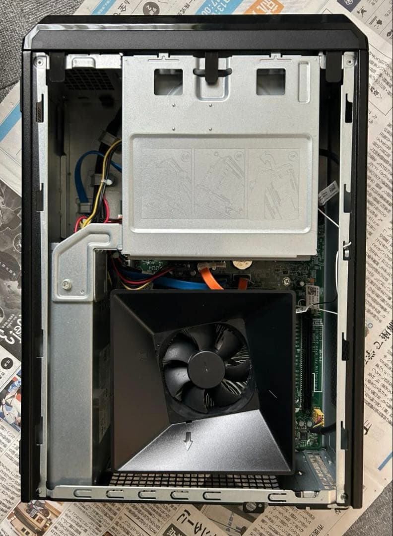 DELLデスクトップPC/WiFi内蔵/I3/8Gメモリー/新品SSD256