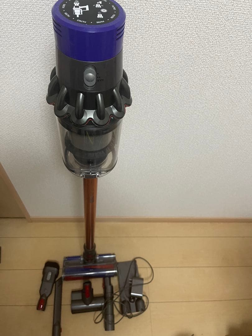 【美品】Dyson Cyclone V10 sv12エコーモード69分