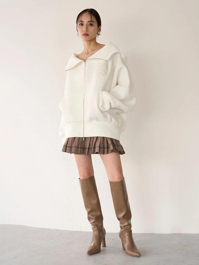 【新品】SNIDEL ボリュームパーカー IVR フリーサイズ