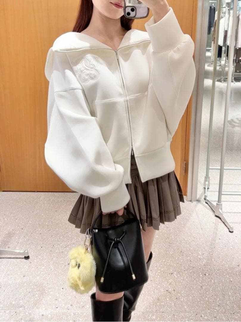 【新品】SNIDEL ボリュームパーカー IVR フリーサイズ