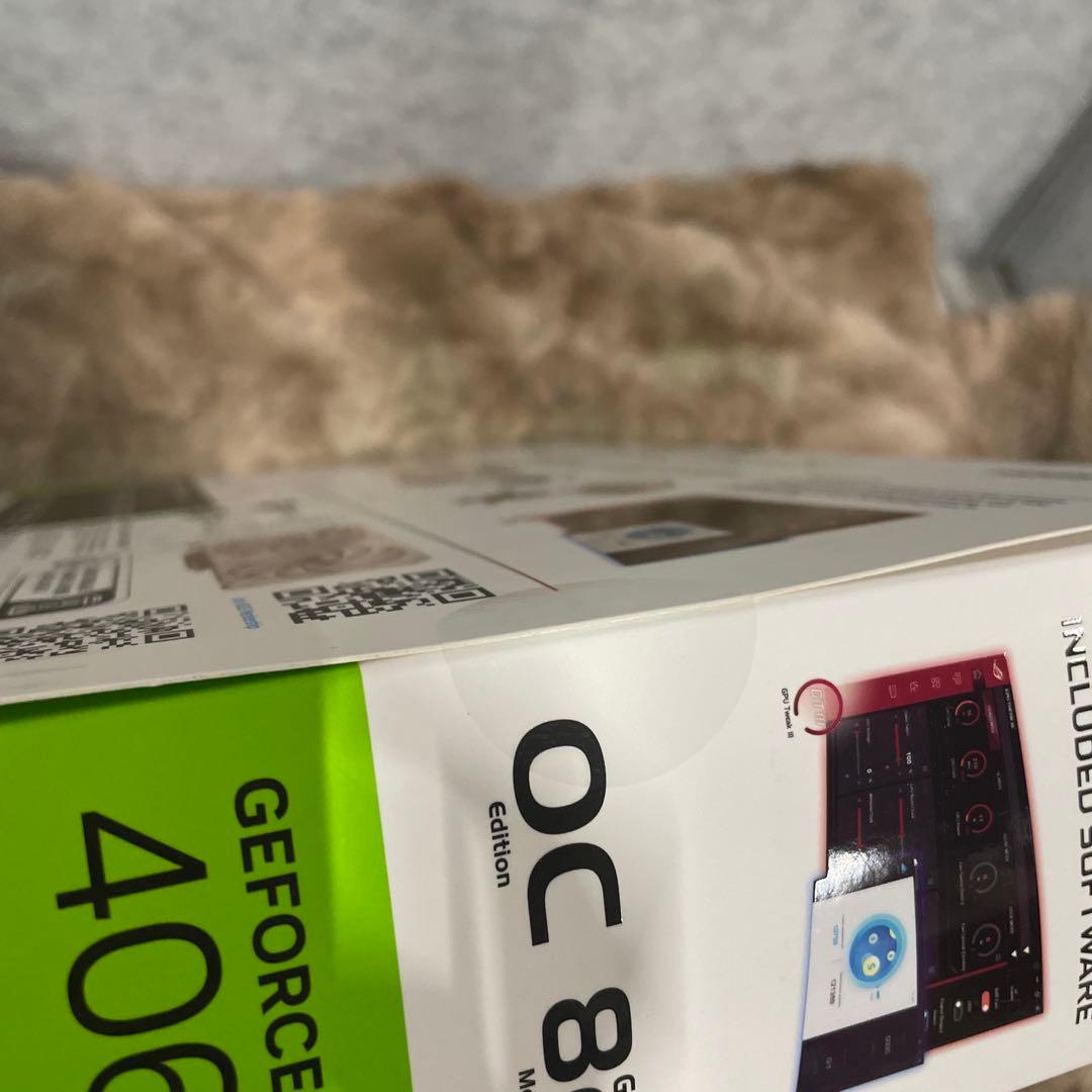 新品　 ASUS Dual GeForce RTX™ 4060 White