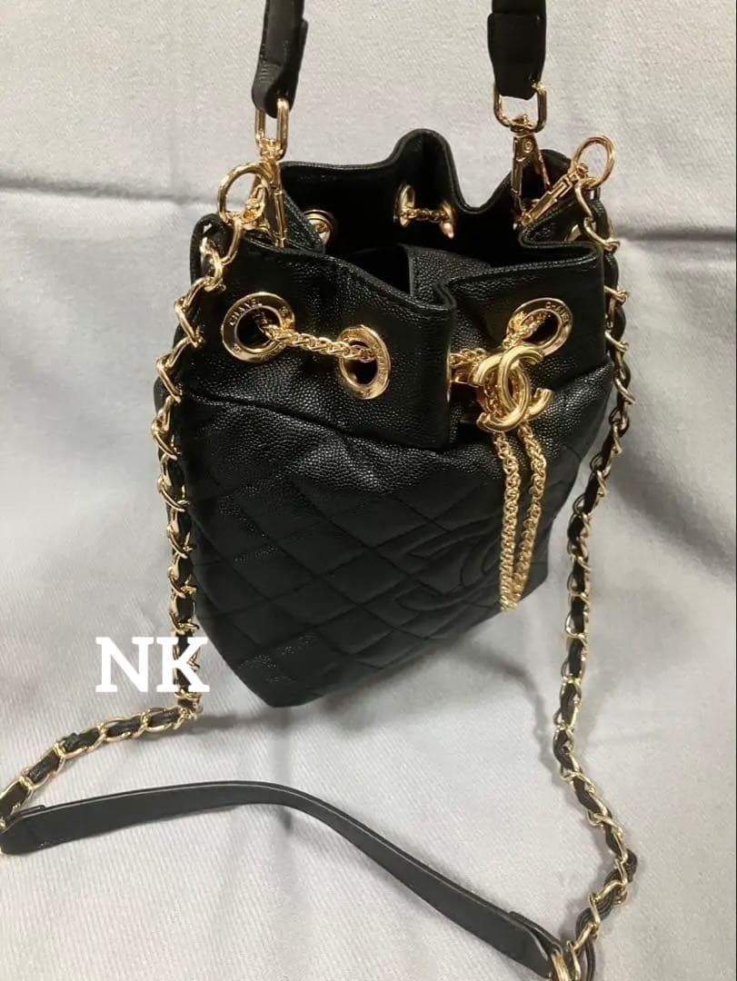 レザー　巾着ショルダーバッグ　シャネル　ノベルティ　3way VIP （2）