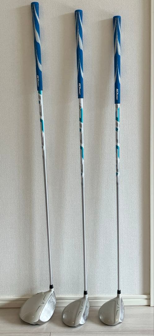 ゼクシオ　XXIO12 LADIES ウッド3本セット　エクリュホワイト