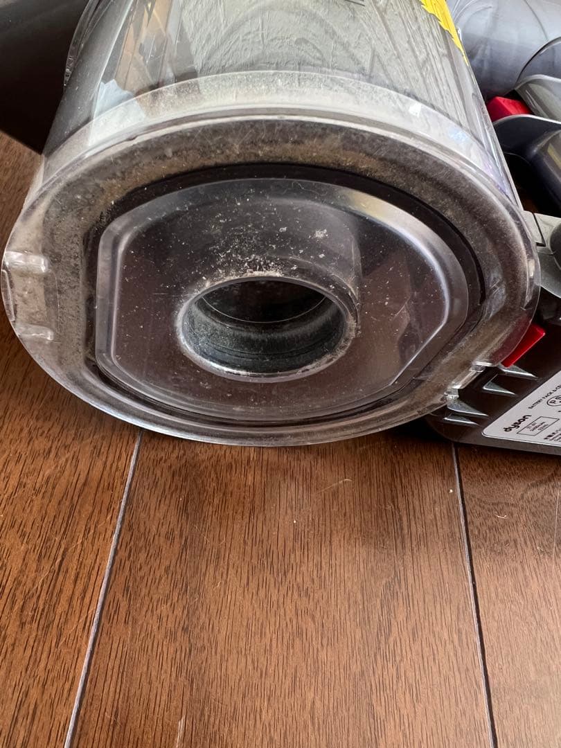 dyson ダイソンV8 Slim Fluffy 掃除機