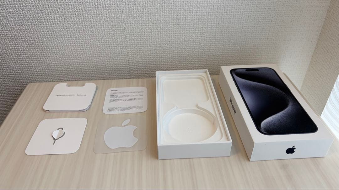 ち*け様 【美品】iPhone15Pro256GBブルーチタニウム88%