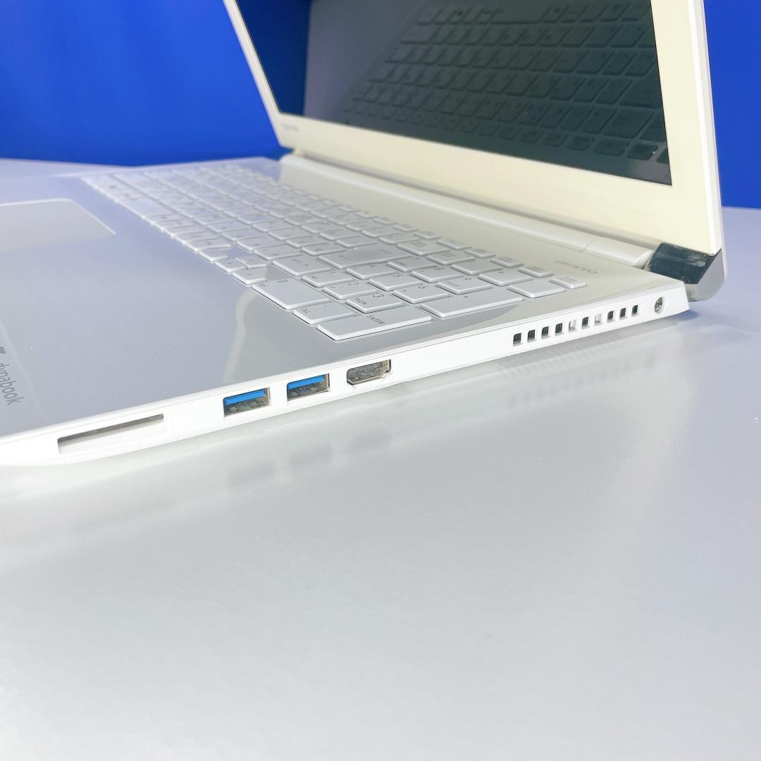 すぐ使える！Windows11✨快適SSD✨東芝白ノートパソコンカメラ付薄型