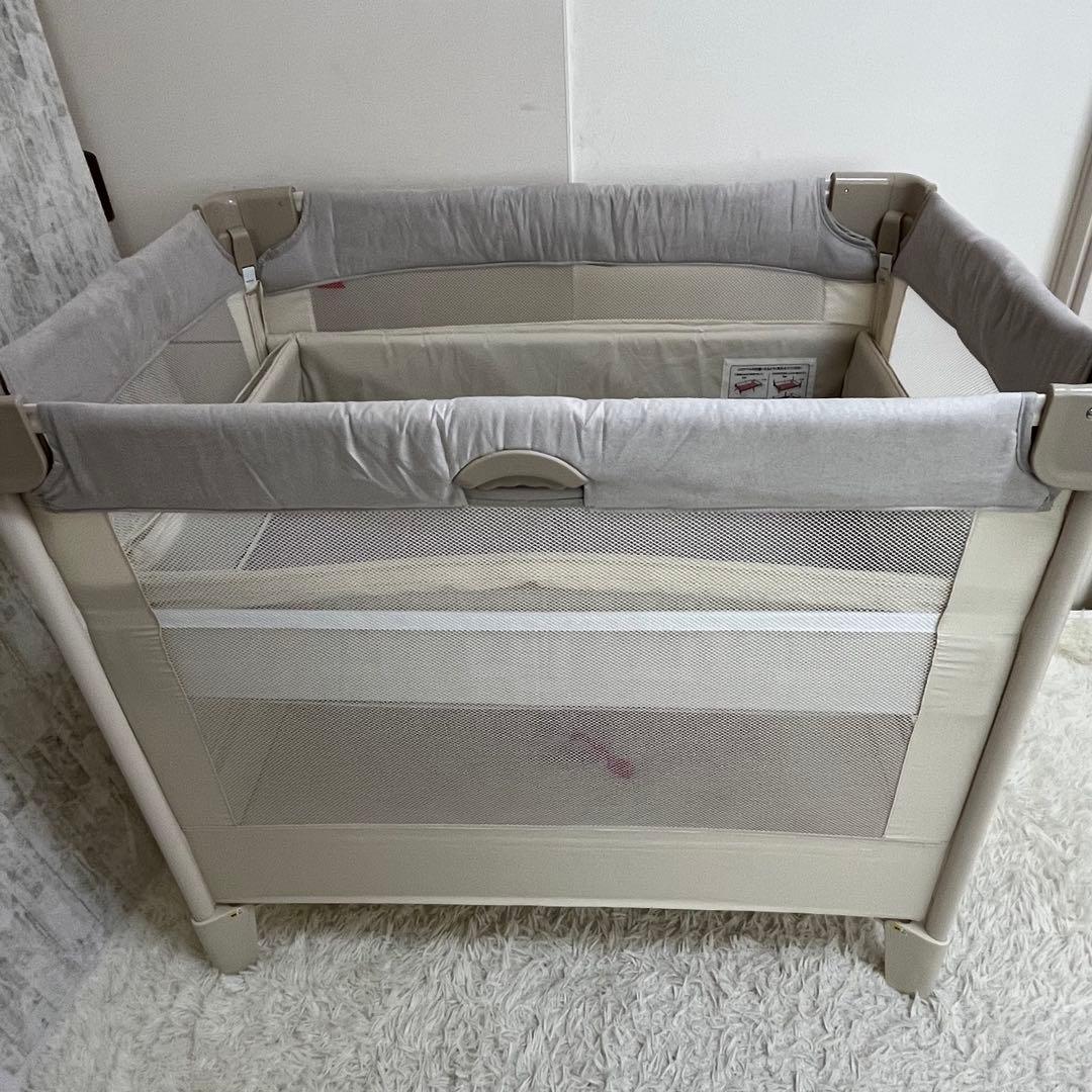 美品　ココネルエアープラス　ホワイトベージュ　9X196CXXJ アップリカ