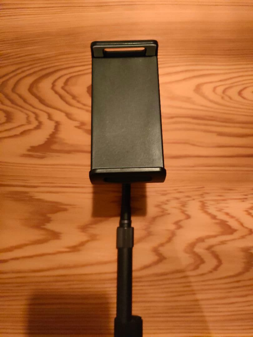 モバイルモニター　15.6インチ　IPSパネル　カバー、スタンド、ケーブル