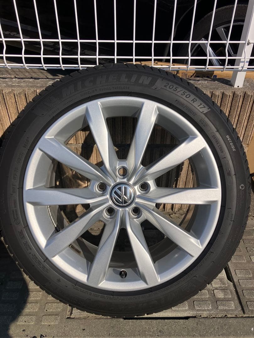 ゴルフ7ハイライン純正ホイールミシュランプライマシー4 205/50zR17