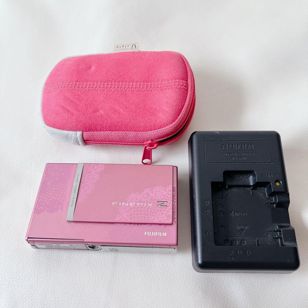 Fujifilm FinePix Z ピンク 本体と付属品