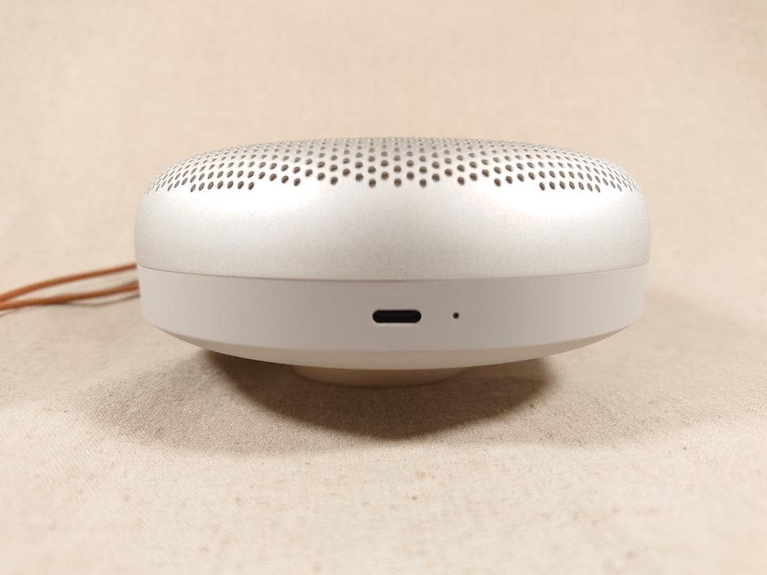 【B&O】Beosound A1 2nd Generation【グレイミスト】